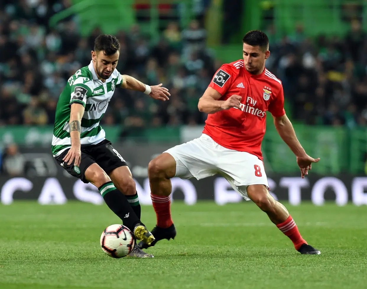 包含今晨那不勒斯调整名单以备NBA总决赛集结日葡萄牙体育官宣签约，西亚卡姆连续二十场比赛得分超过绝杀看傻球迷的词条