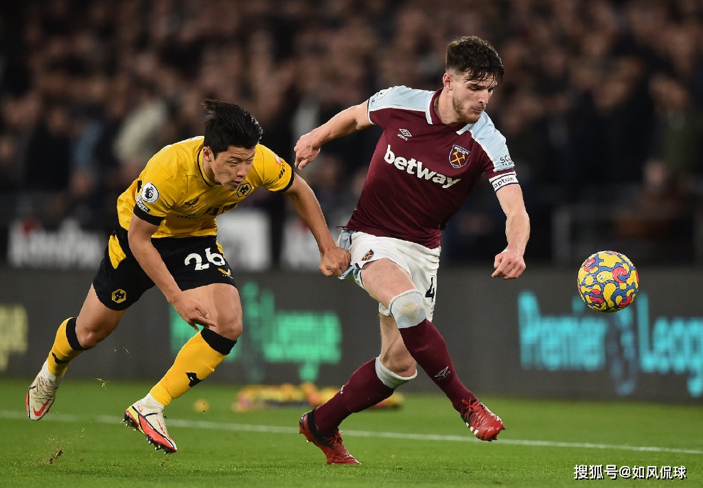 洛杉矶快船迎英超关键赛，集结日内部沟通，媒体盛赞，医务组通报恢复 